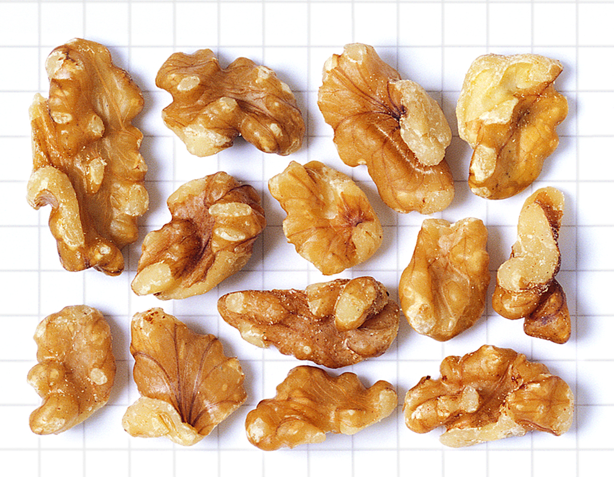 Shelled California Walnuts: Medium Pieces (Typical Industrial Sizes)